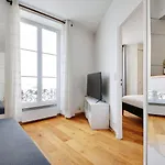 GuestReady - Bel Apt. près du Mur des Je t\'aime